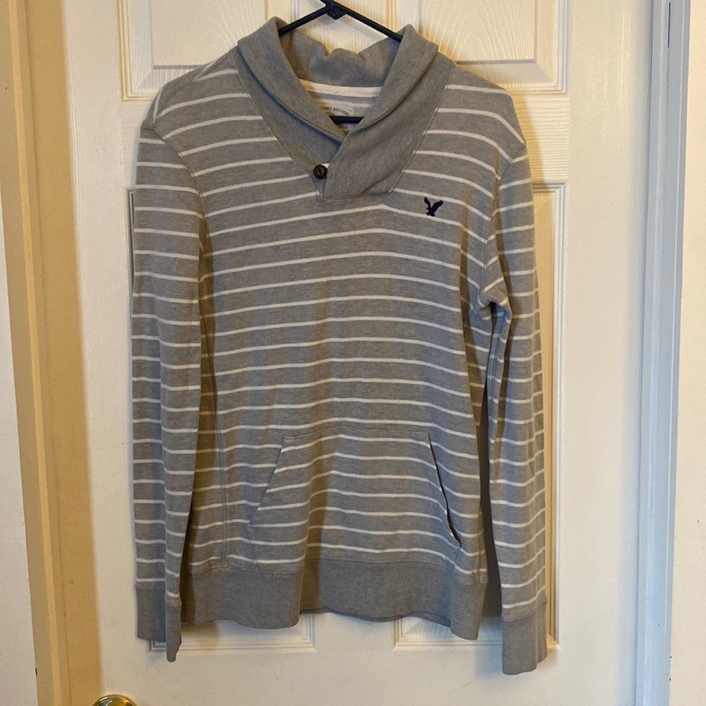 American Eagle Mens Vintage Classic Fit Sweater